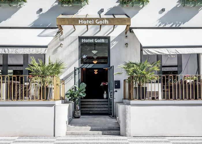 Hotel Golfi