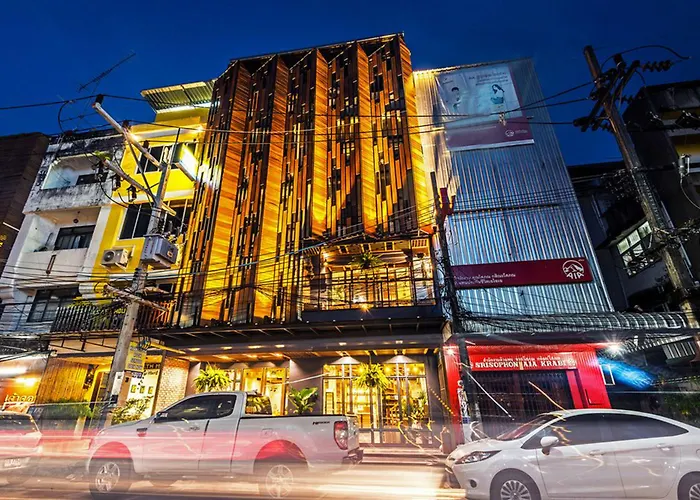 Family Tree Hotel