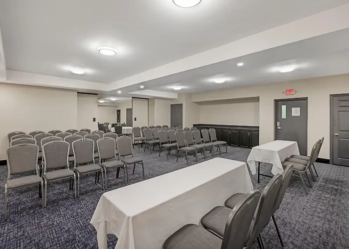 Quality Inn & Suites Oakville-Mississauga