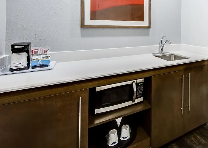 Hampton Inn & Suites Fort Worth Downtown