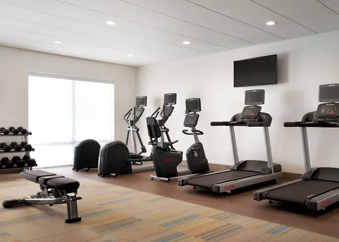 Holiday Inn Express & Suites - Cincinnati South - Wilder By Ihg