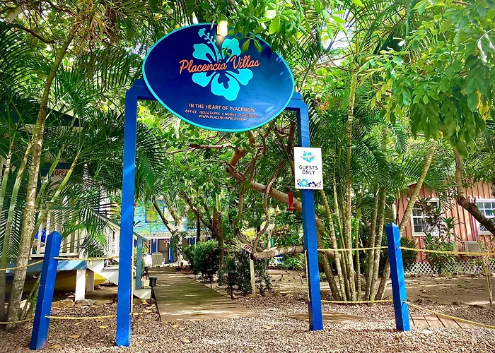 Placencia Villas