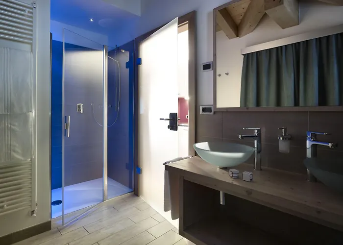 Color Home Suite Apartments