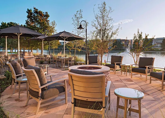 Courtyard By Marriott Houston Sugar Land/Lake Pointe