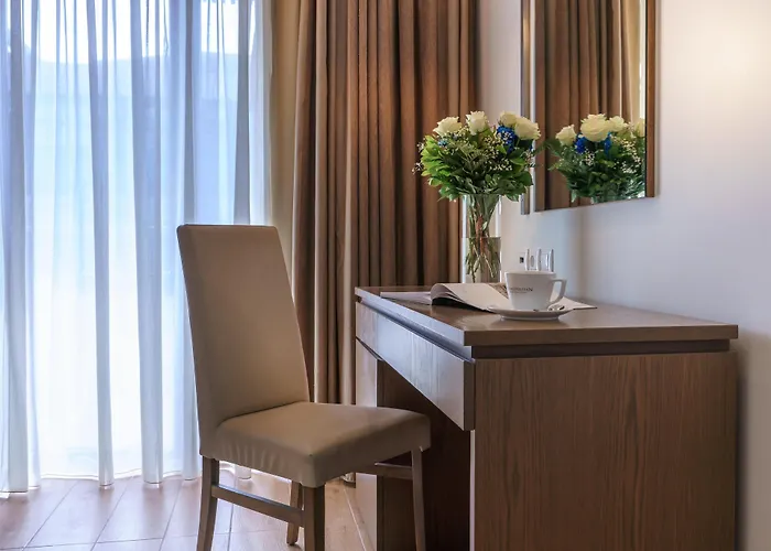 Cosmopolitan Hotel By Ghh