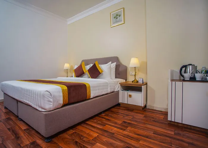 La Villa Suites Hotel