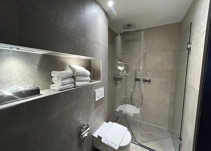 Xo Hotels Blue Tower