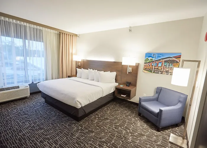 Gundersen Hotel & Suites