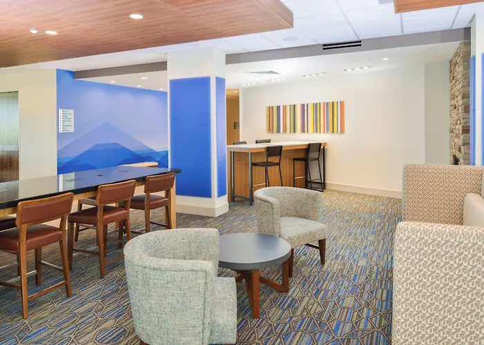 Holiday Inn Express & Suites - Chadron By Ihg