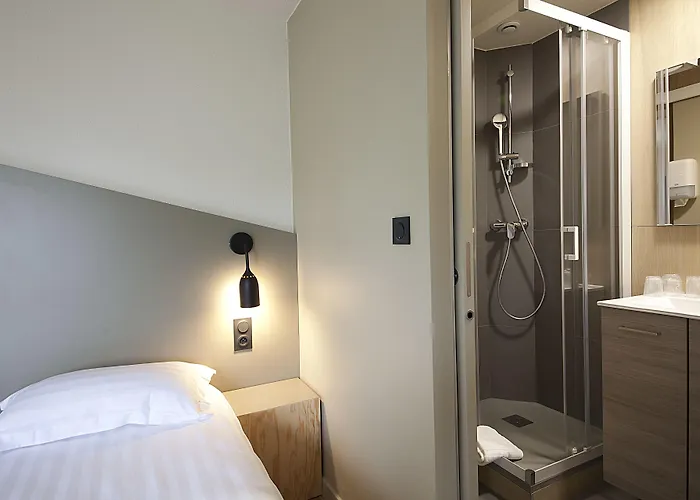 Brit Hotel Essentiel Arverne - Clermont-Ferrand Sud
