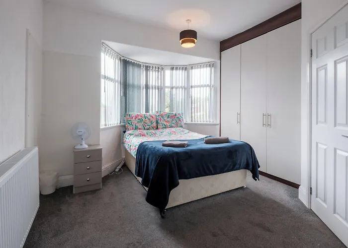 Oyo The Pickering Park Hotel