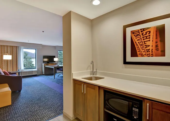 Hampton Inn Suites Ashland, Ohio