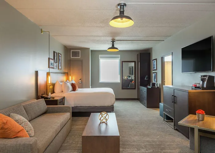 Hotel Saranac, Curio Collection By Hilton
