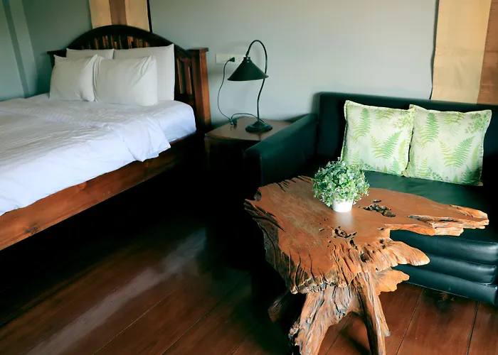 BaanRimNam Resort Trat