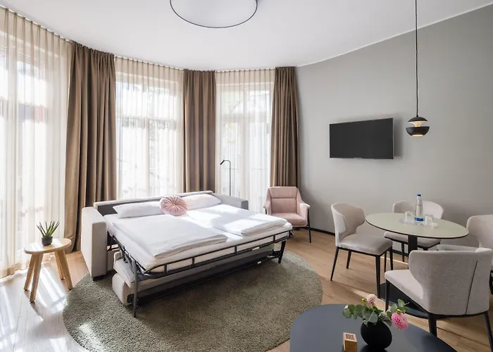 Koos Hotel&Apartments - City Aparthotel