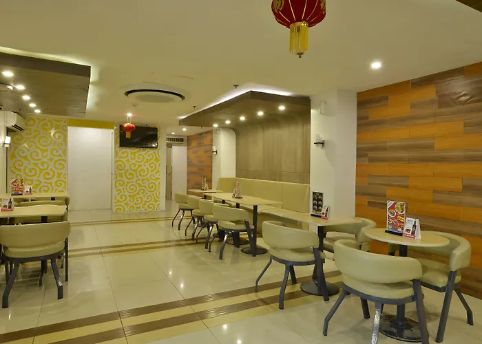 Hotel 99 Monumento Caloocan