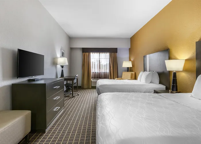 Best Western Plus Lampasas Inn & Suites