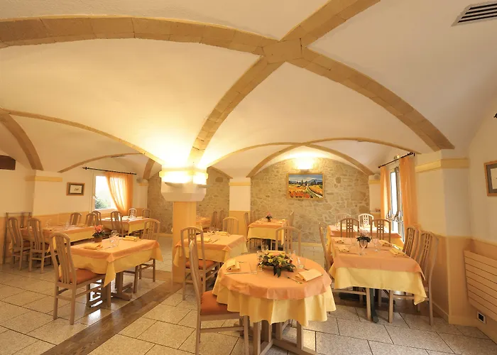 Logis Hotel Le Moulin Des Gardelles