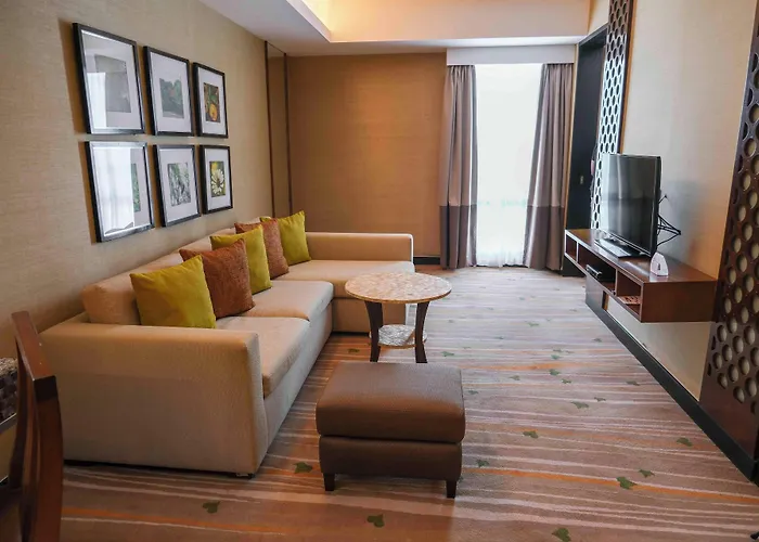 Best Western Plus The Ivywall Hotel - Palawan