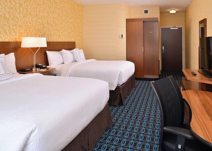 Fairfield Inn & Suites Farmington