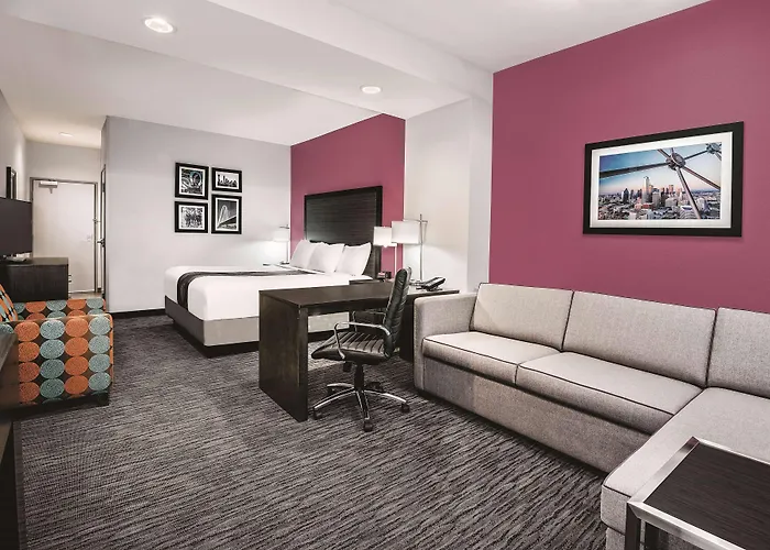 La Quinta By Wyndham Dallas Grand Prairie North