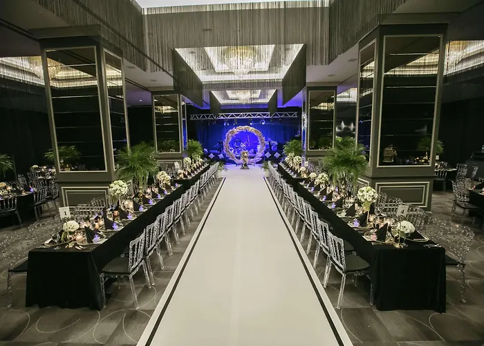 Doubletree By Hilton Izmir Airport