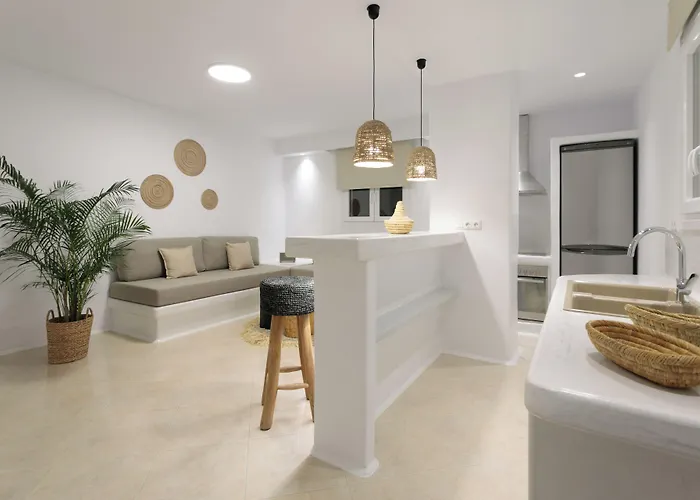 Iphimedeia Luxury Hotel & Suites