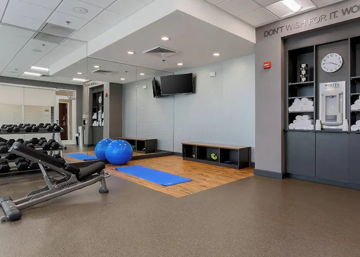 Fairfield Inn & Suites By Marriott Alexandria