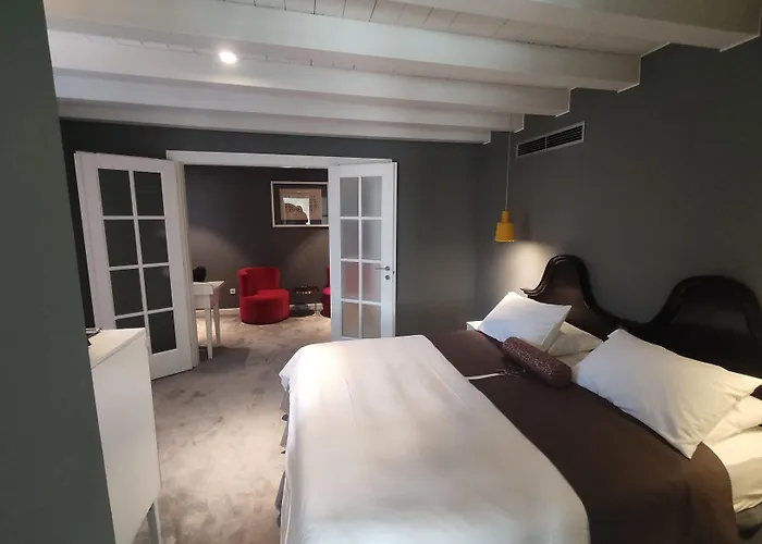 XII Century Heritage Hotel