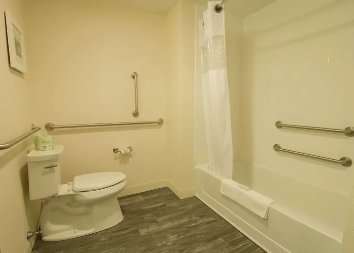 Hampton Inn & Suites Cazenovia, Ny