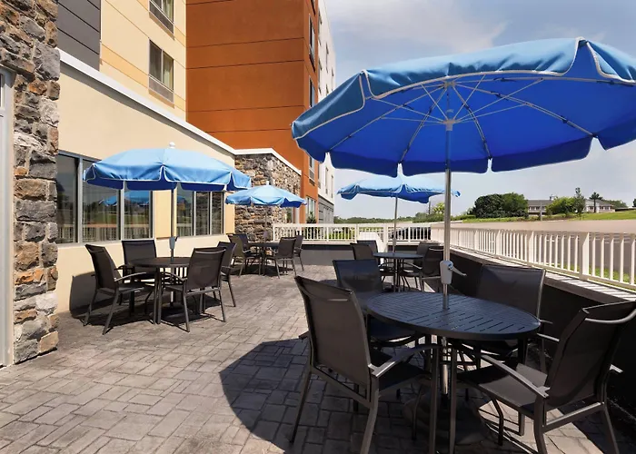 Fairfield Inn & Suites By Marriott Lancaster East At The Outlets