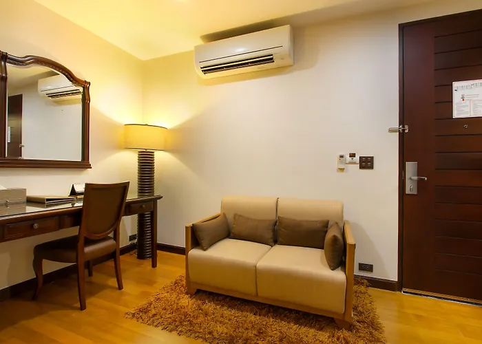 Rimnaam Klangchan Hotel - SHA Plus