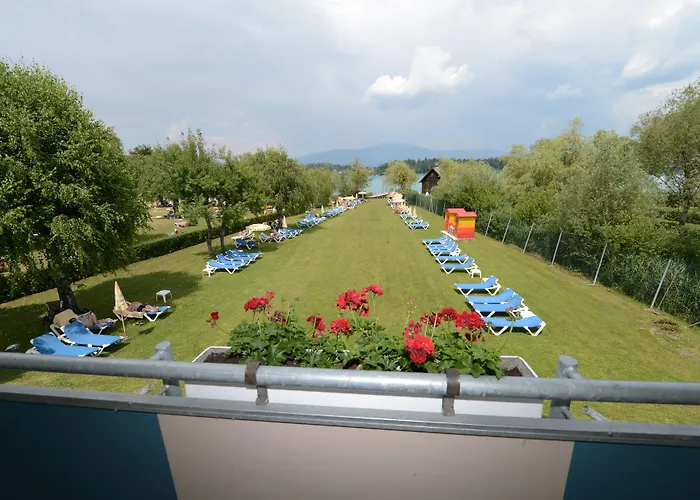 Strandhotel Faak