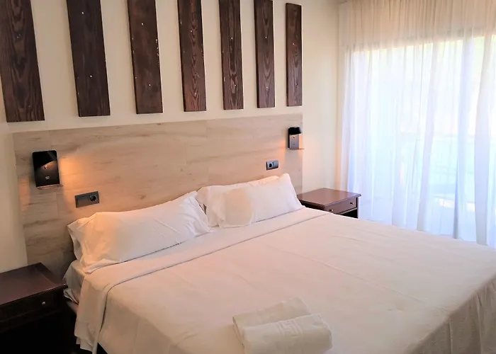 Hotel 153