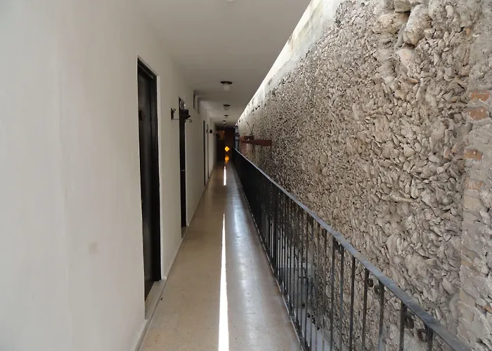 Hotel Las Dalias Inn