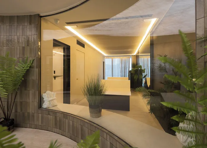 Hotel Beach Palace By Cw Hotel Collection