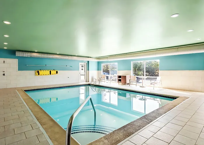 Holiday Inn Express & Suites - Detroit Northwest - Livonia By Ihg