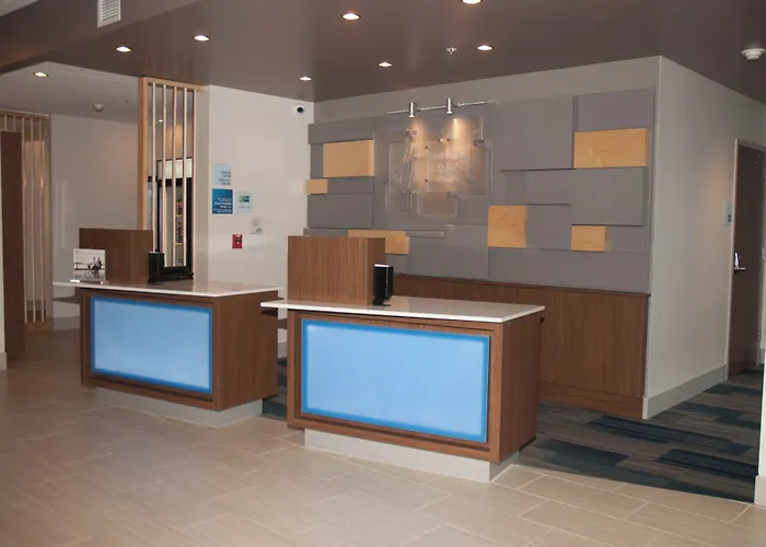 Holiday Inn Express Hotel & Suites Decatur