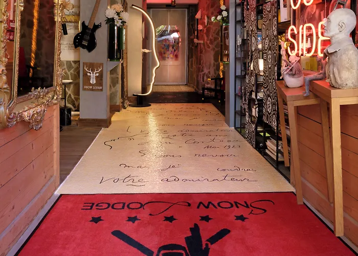 Snow Lodge Hotel Courchevel 1850