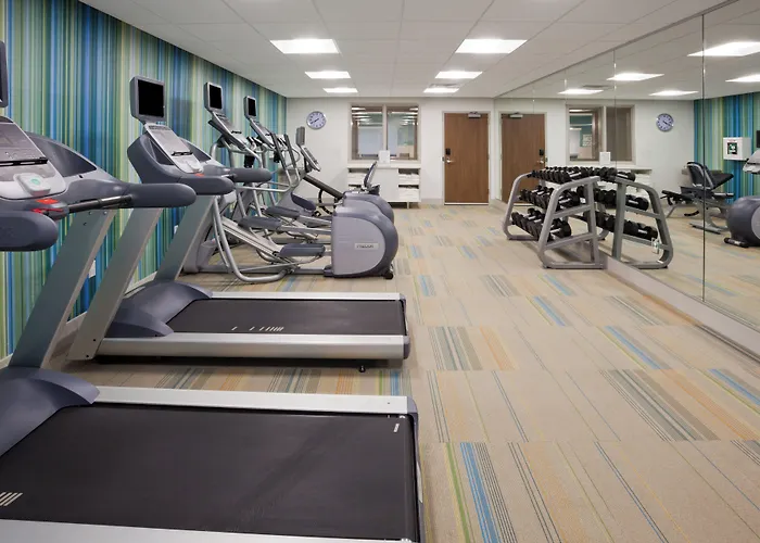 Holiday Inn Express And Suites Des Moines Downtown By Ihg