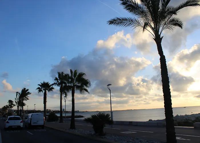Hotel La Villa Des Oliviers, Seaside Hotel