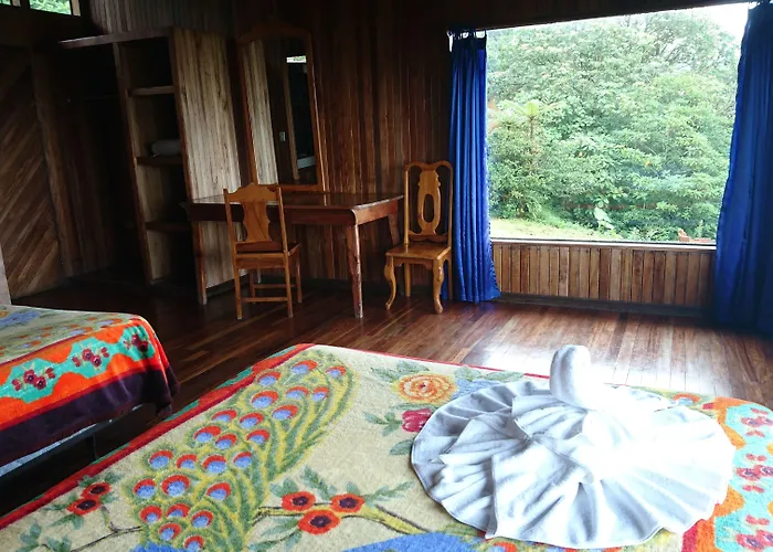 Vistaverde Lodge