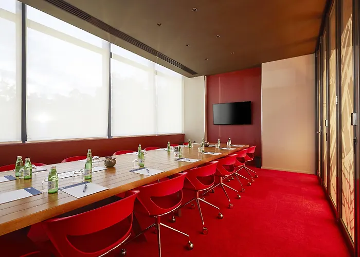 Holiday Inn Express Sydney Macquarie Park By Ihg