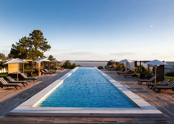 Casa-Chic Carmelo Hotel