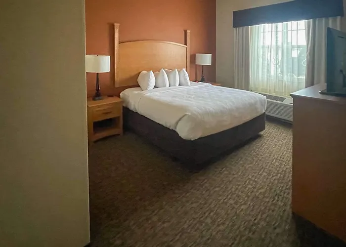 Mainstay Suites Sidney - Medical Center