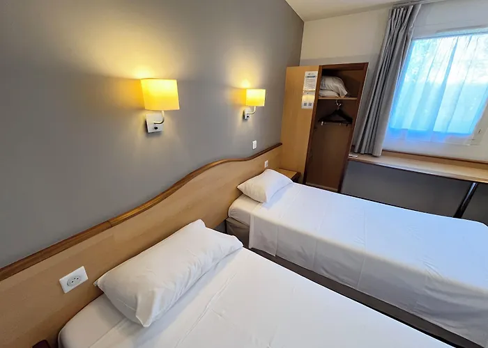 Brit Hotel Confort Montauban