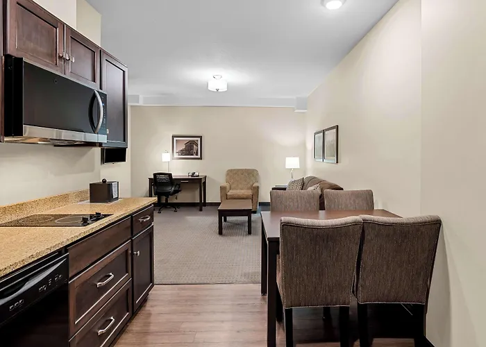 Best Western Plus Lacombe Inn And Suites