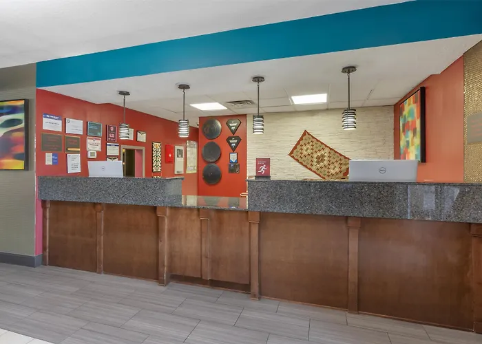 Best Western Plus Gallup Inn & Suites
