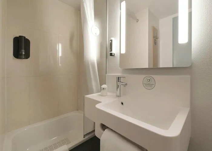 B&B Hotel Alencon Nord