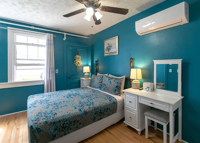 Prince Street Suites